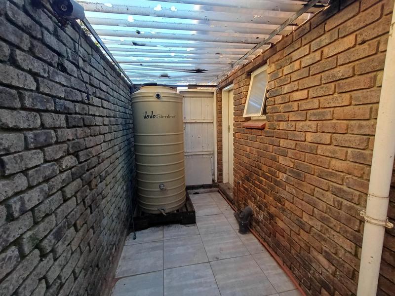 4 Bedroom Property for Sale in Laudium Gauteng