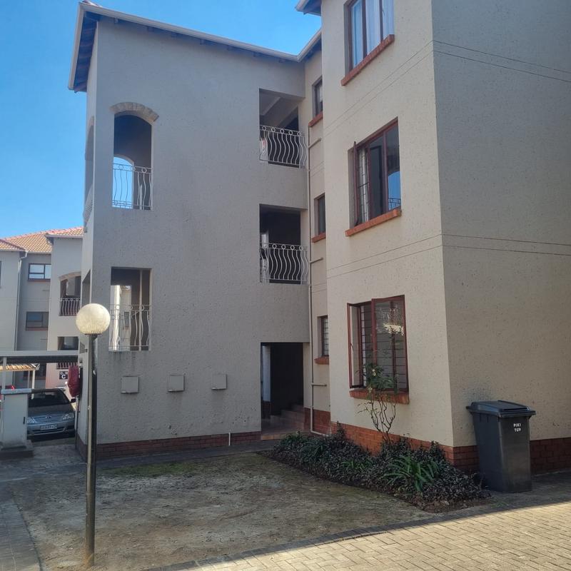 2 Bedroom Property for Sale in Sunninghill Gauteng