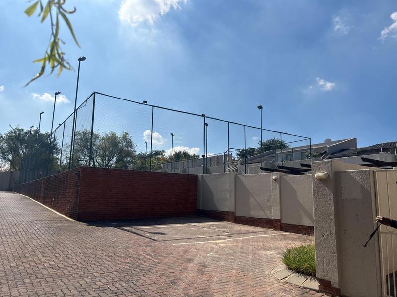 2 Bedroom Property for Sale in Sunninghill Gauteng