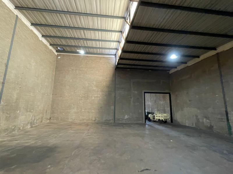 To Let Commercial Property for Rent in Hennopspark Gauteng
