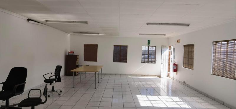 To Let Commercial Property for Rent in Silvertondale Gauteng