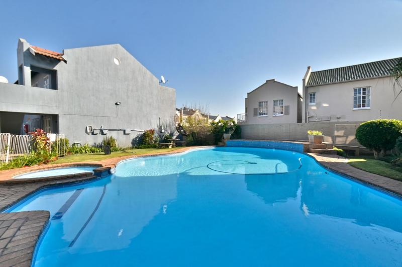2 Bedroom Property for Sale in New Redruth Gauteng
