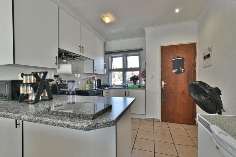 2 Bedroom Property for Sale in New Redruth Gauteng
