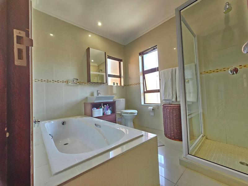 To Let 4 Bedroom Property for Rent in Poortview Gauteng