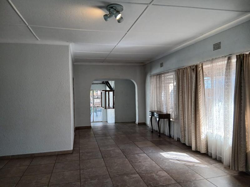 3 Bedroom Property for Sale in Rustivia Gauteng