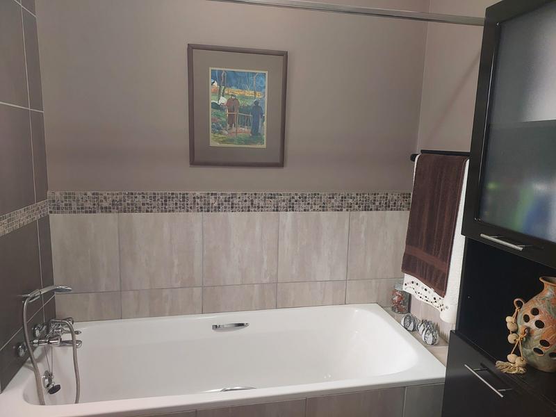 2 Bedroom Property for Sale in Benoni North Gauteng