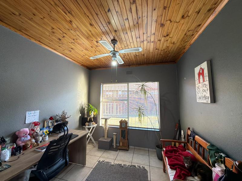 To Let 3 Bedroom Property for Rent in Sunward Park Gauteng