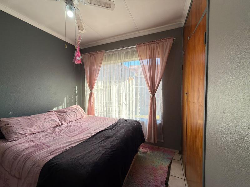 To Let 3 Bedroom Property for Rent in Sunward Park Gauteng
