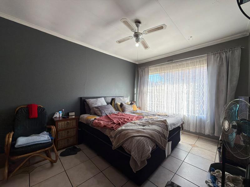 To Let 3 Bedroom Property for Rent in Sunward Park Gauteng