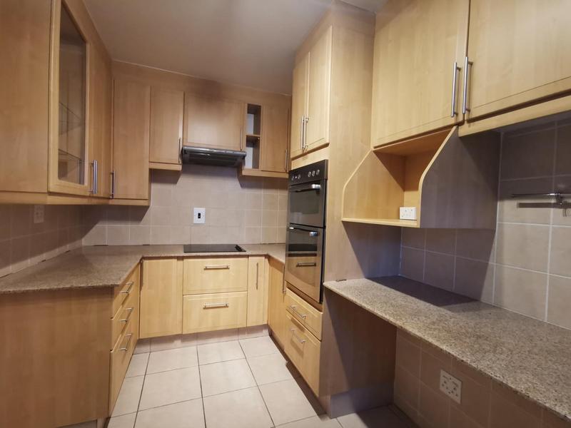 To Let 2 Bedroom Property for Rent in Benmore Gauteng