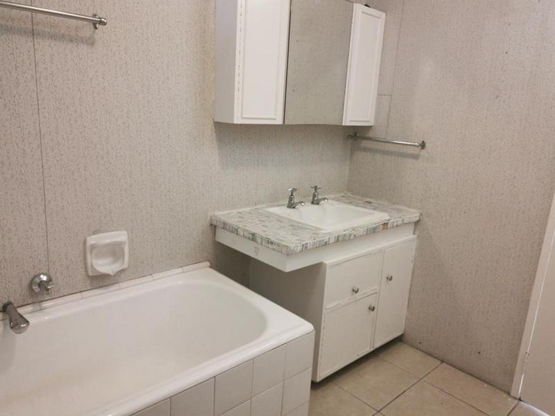 To Let 2 Bedroom Property for Rent in Benmore Gauteng