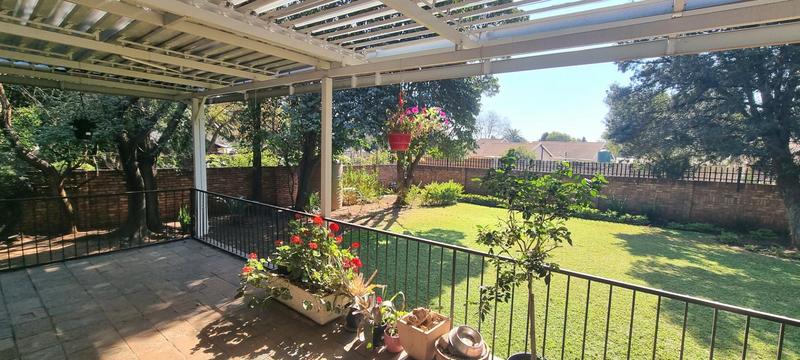 4 Bedroom Property for Sale in Wierda Park Gauteng