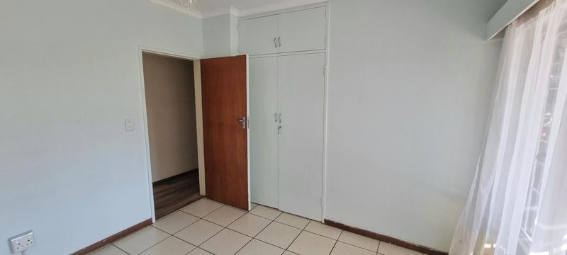 4 Bedroom Property for Sale in Wierda Park Gauteng