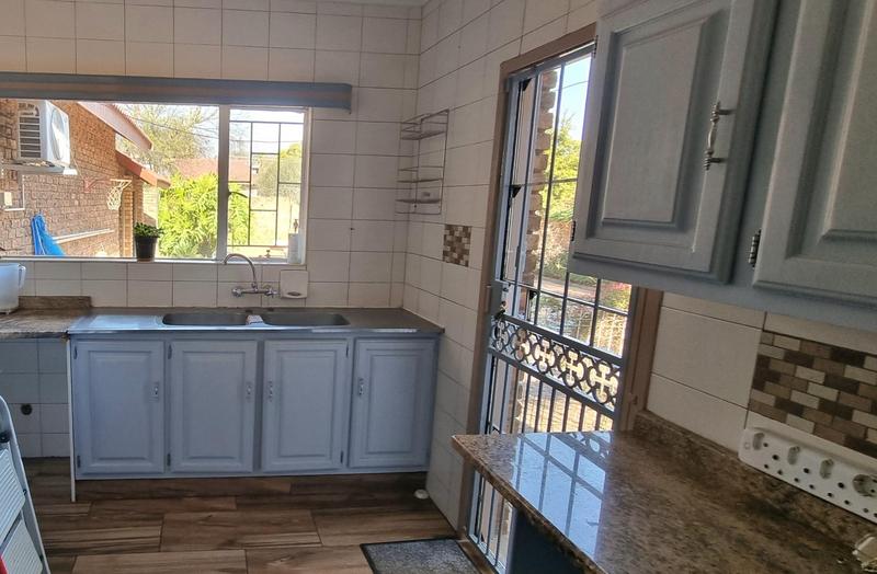 4 Bedroom Property for Sale in Wierda Park Gauteng