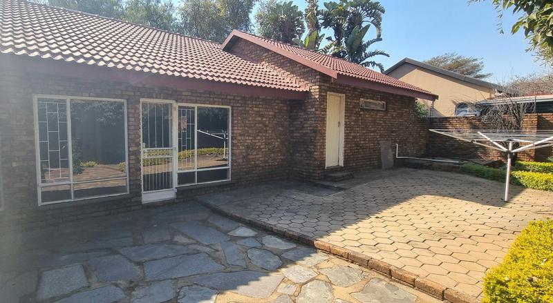 4 Bedroom Property for Sale in Wierda Park Gauteng