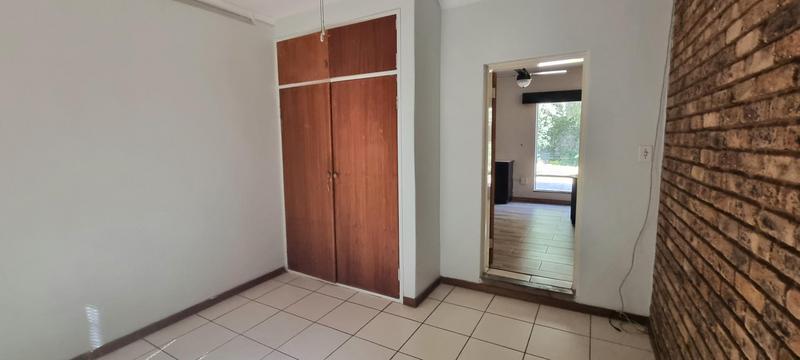 4 Bedroom Property for Sale in Wierda Park Gauteng