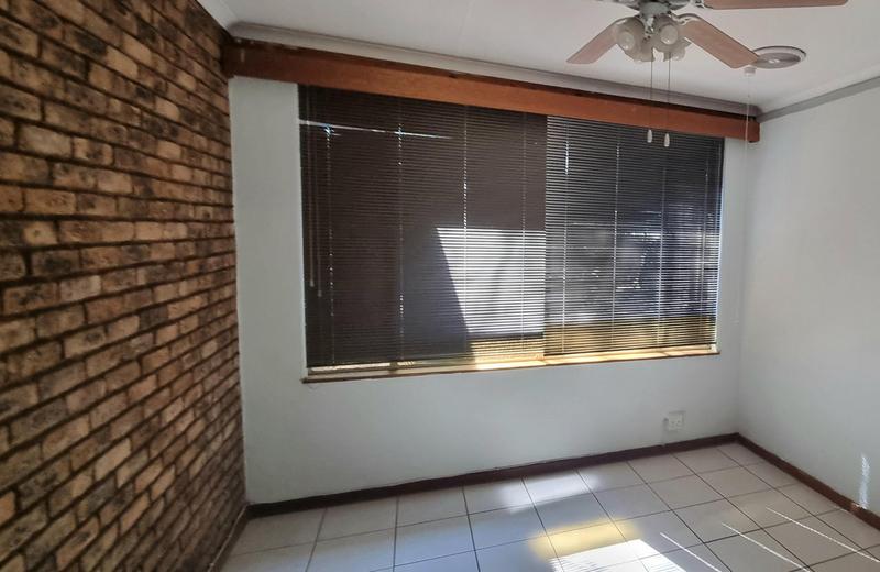 4 Bedroom Property for Sale in Wierda Park Gauteng