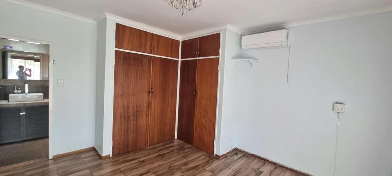 4 Bedroom Property for Sale in Wierda Park Gauteng