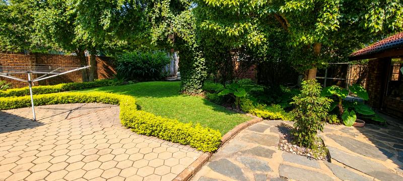 4 Bedroom Property for Sale in Wierda Park Gauteng