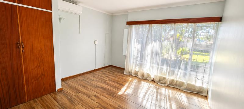 4 Bedroom Property for Sale in Wierda Park Gauteng