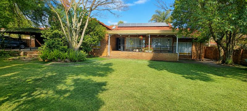 4 Bedroom Property for Sale in Wierda Park Gauteng