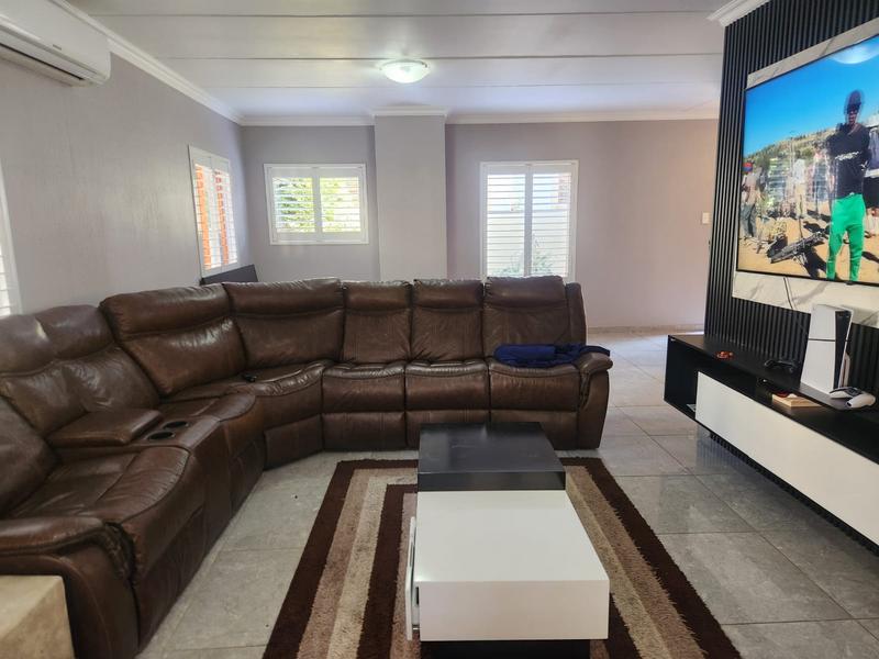 To Let 3 Bedroom Property for Rent in Ruimsig Gauteng