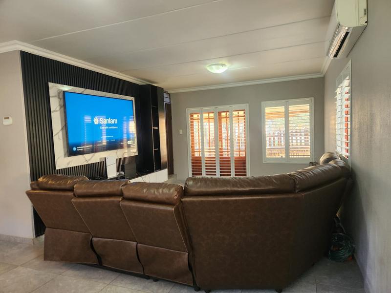 To Let 3 Bedroom Property for Rent in Ruimsig Gauteng