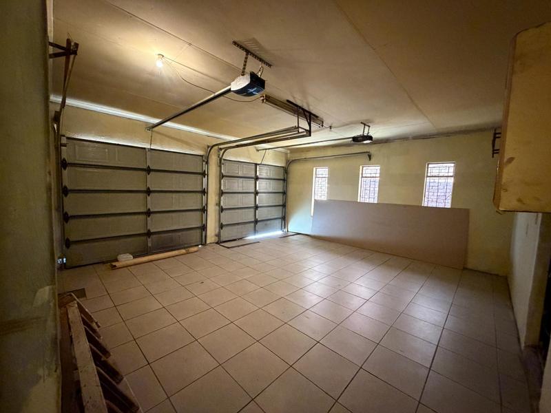 5 Bedroom Property for Sale in Mamelodi Gauteng