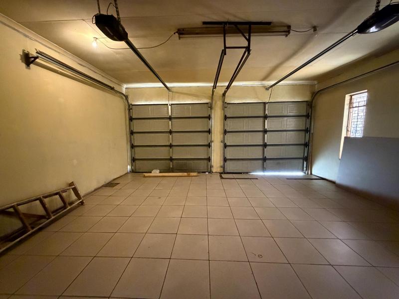 5 Bedroom Property for Sale in Mamelodi Gauteng