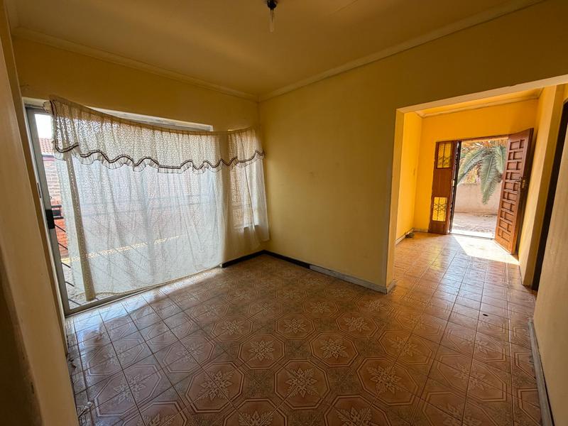 5 Bedroom Property for Sale in Mamelodi Gauteng