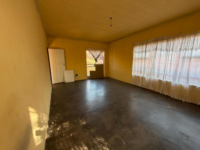 5 Bedroom Property for Sale in Mamelodi Gauteng