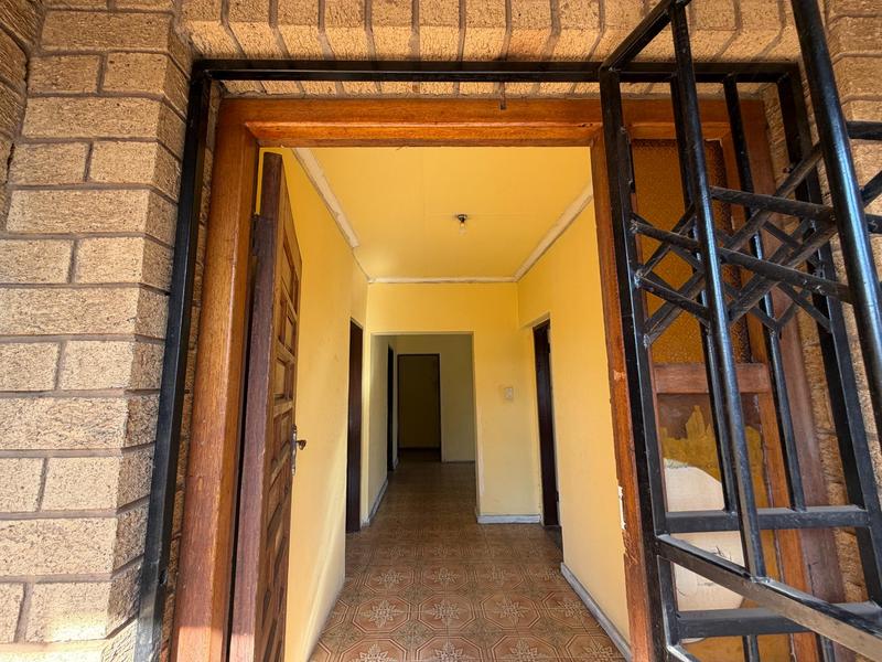 5 Bedroom Property for Sale in Mamelodi Gauteng