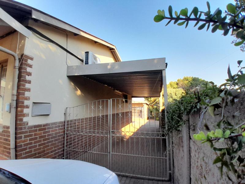 To Let 1 Bedroom Property for Rent in Valhalla Gauteng