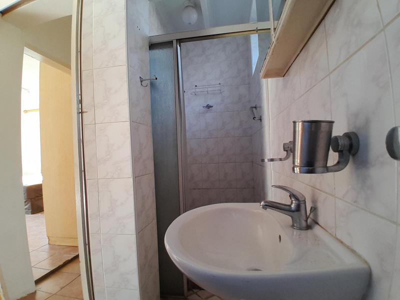 To Let 1 Bedroom Property for Rent in Valhalla Gauteng