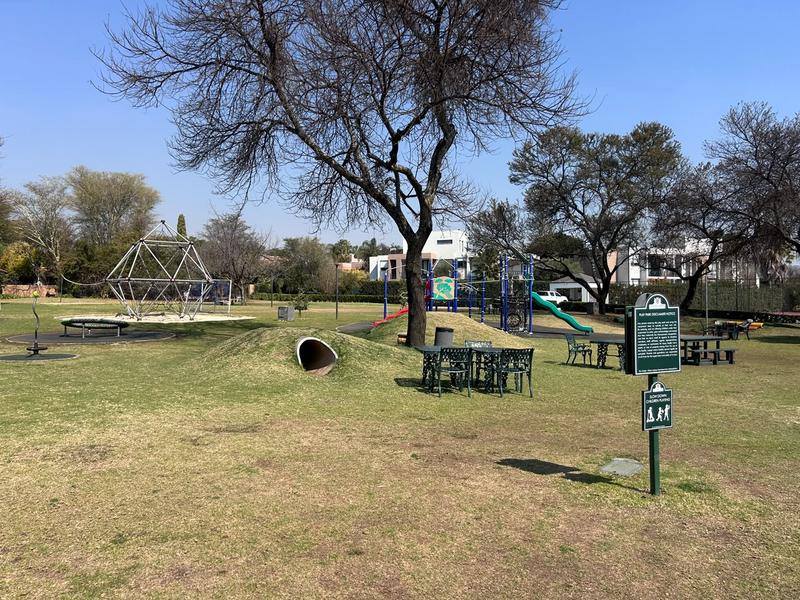 To Let 4 Bedroom Property for Rent in Silver Lakes Golf Estate Gauteng