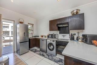 To Let 2 Bedroom Property for Rent in Sandton Central Gauteng