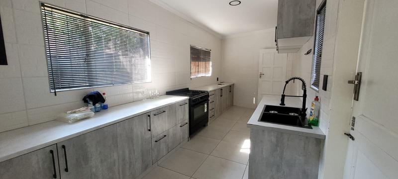3 Bedroom Property for Sale in Mulbarton Gauteng