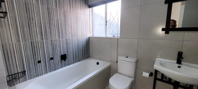 3 Bedroom Property for Sale in Mulbarton Gauteng
