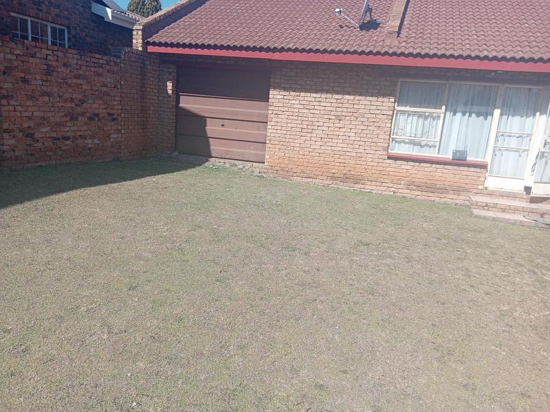 3 Bedroom Property for Sale in Vanderbijlpark SE 4 Gauteng