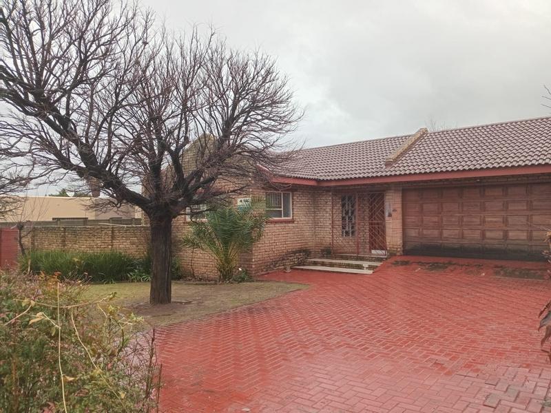 3 Bedroom Property for Sale in Vanderbijlpark SE 4 Gauteng