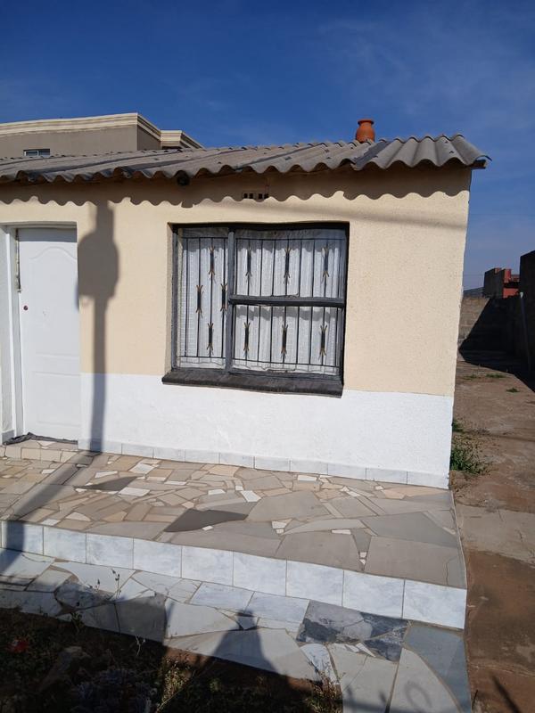 2 Bedroom Property for Sale in Jabulani Gauteng