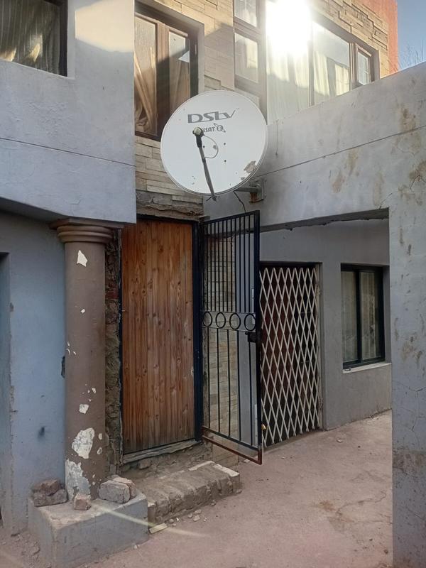 2 Bedroom Property for Sale in Olievenhoutbosch Gauteng