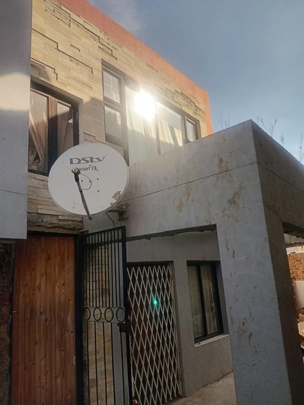 2 Bedroom Property for Sale in Olievenhoutbosch Gauteng