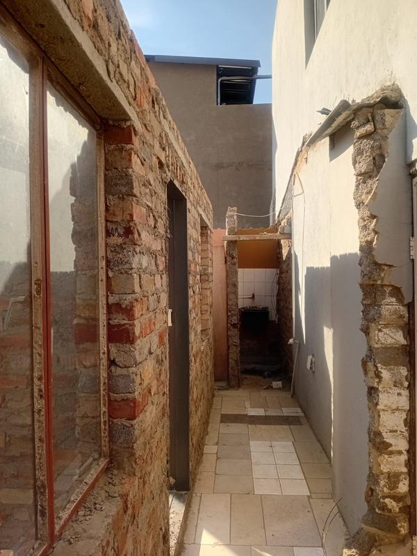 2 Bedroom Property for Sale in Olievenhoutbosch Gauteng