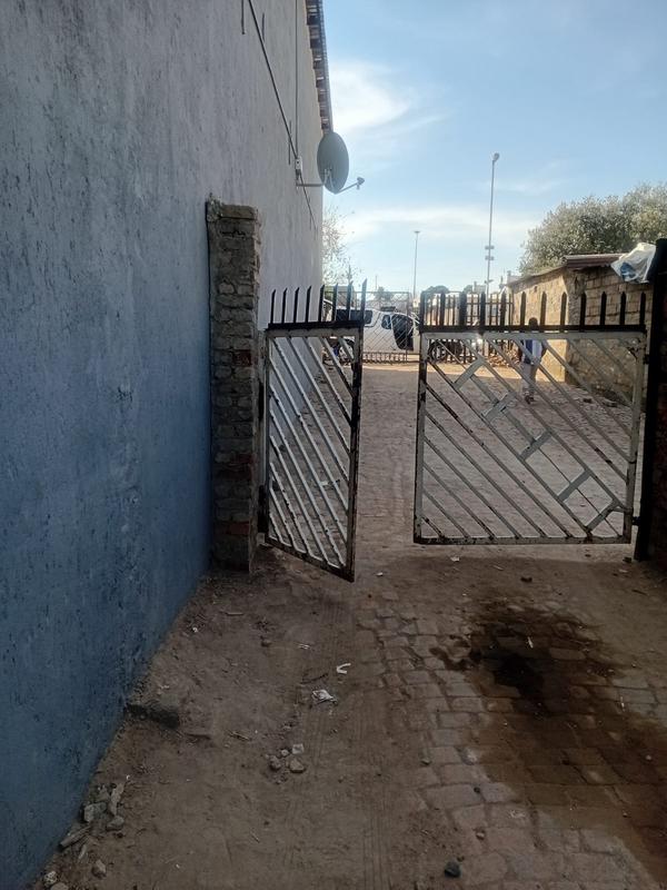2 Bedroom Property for Sale in Olievenhoutbosch Gauteng
