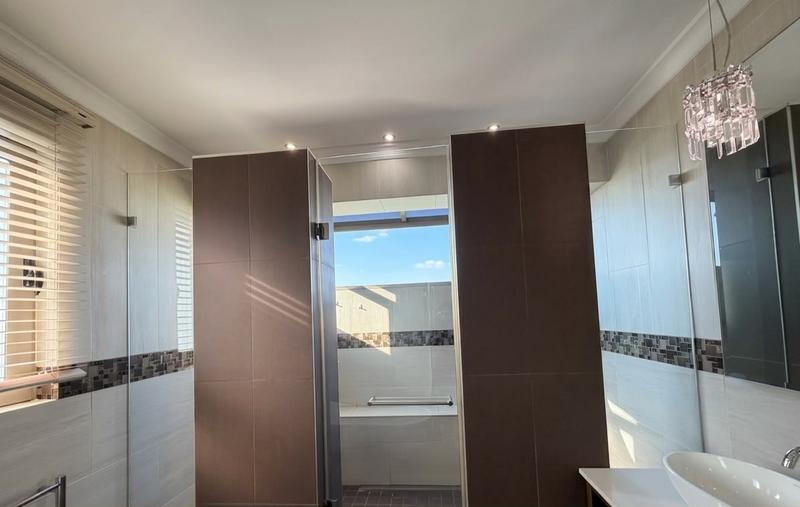 4 Bedroom Property for Sale in Blue Valley Golf Estate Gauteng