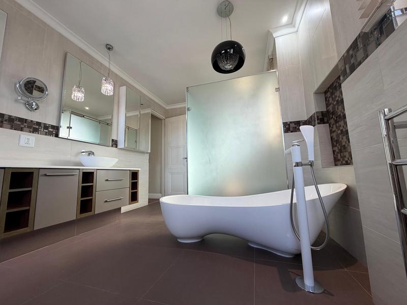 4 Bedroom Property for Sale in Blue Valley Golf Estate Gauteng