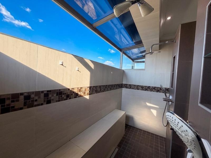 4 Bedroom Property for Sale in Blue Valley Golf Estate Gauteng