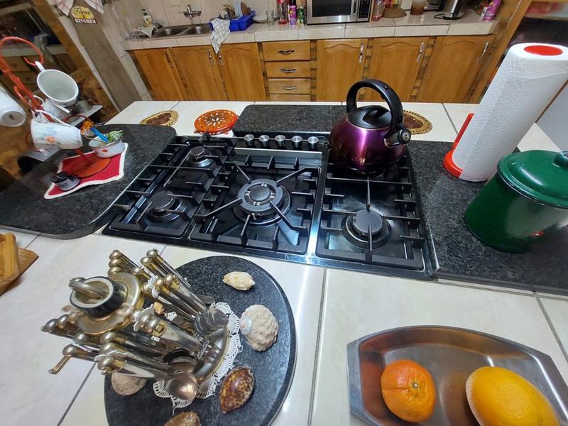 2 Bedroom Property for Sale in Hillside Gauteng
