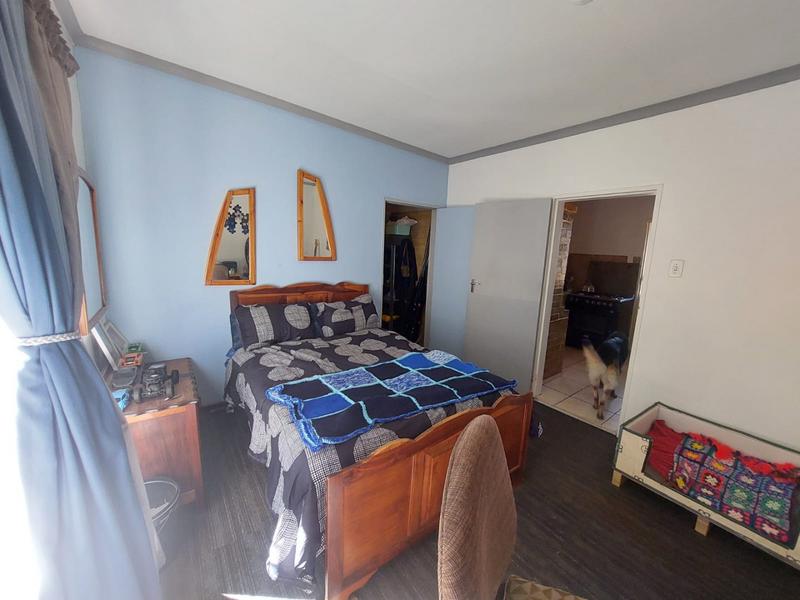 2 Bedroom Property for Sale in Hillside Gauteng